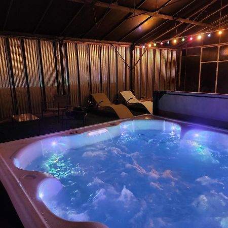 Gite De Charme Proche Loire A Velo Avec Jacuzzi Privatif Savonnieres Bagian luar foto