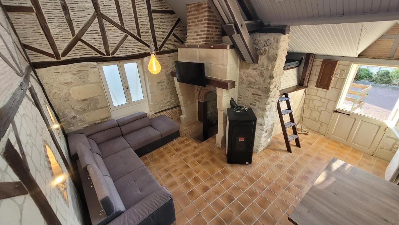 Gite De Charme Proche Loire A Velo Avec Jacuzzi Privatif Savonnieres Bagian luar foto