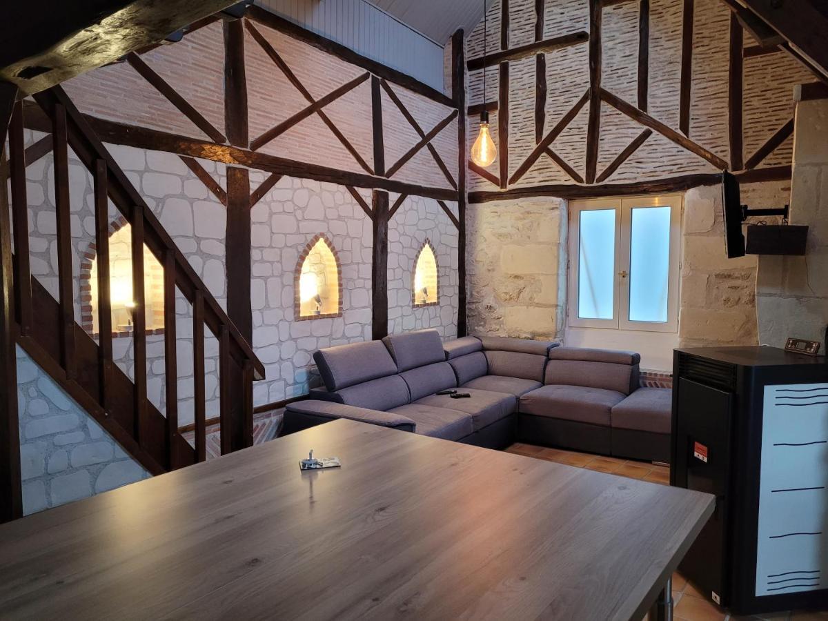 Gite De Charme Proche Loire A Velo Avec Jacuzzi Privatif Savonnieres Bagian luar foto