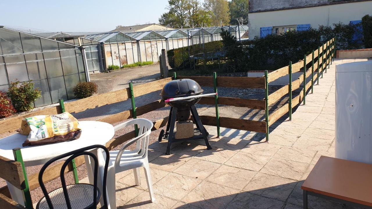 Gite De Charme Proche Loire A Velo Avec Jacuzzi Privatif Savonnieres Bagian luar foto
