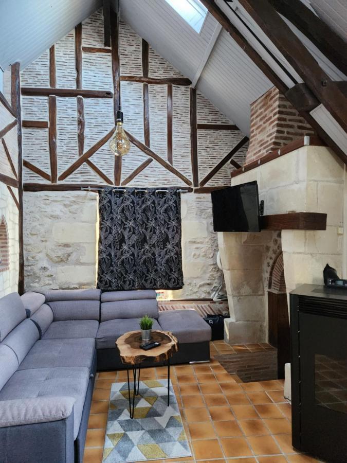 Gite De Charme Proche Loire A Velo Avec Jacuzzi Privatif Savonnieres Bagian luar foto
