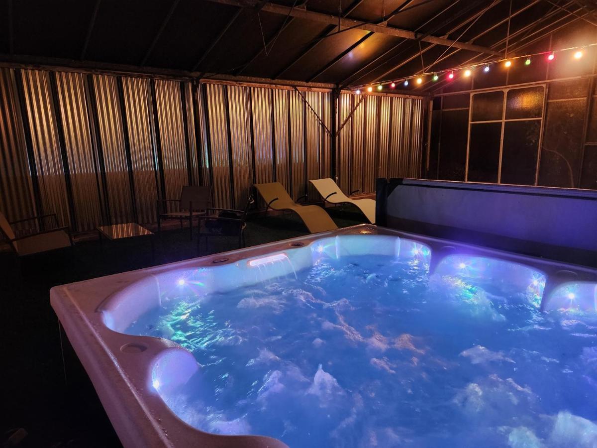 Gite De Charme Proche Loire A Velo Avec Jacuzzi Privatif Savonnieres Bagian luar foto